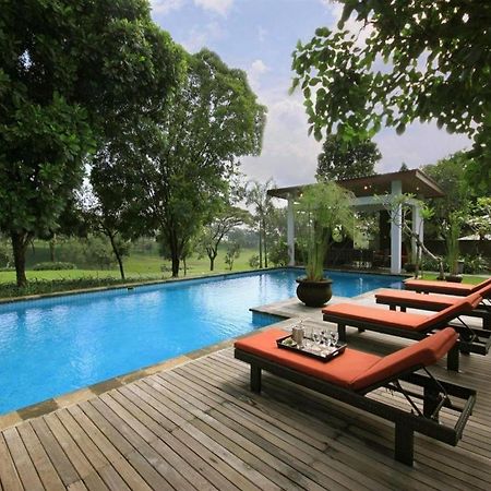 Taman Dayu Golf Club And Resort Prigen Exterior photo