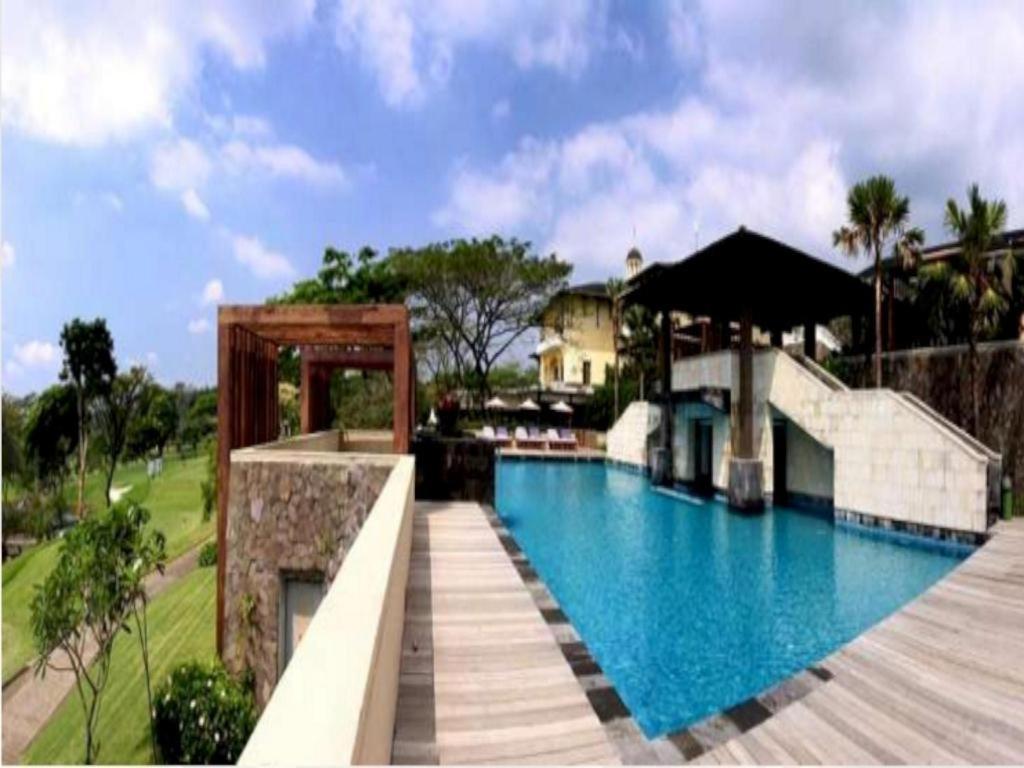 Taman Dayu Golf Club And Resort Prigen Exterior photo