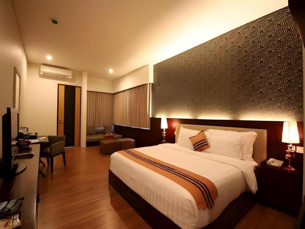Taman Dayu Golf Club And Resort Prigen Exterior photo