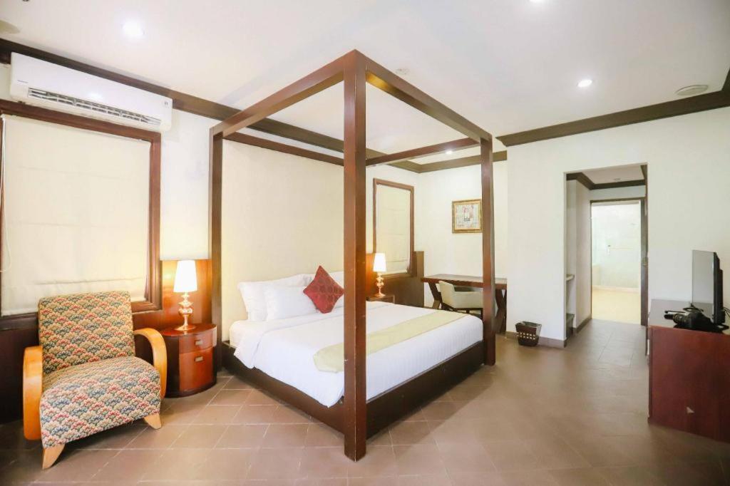 Taman Dayu Golf Club And Resort Prigen Exterior photo